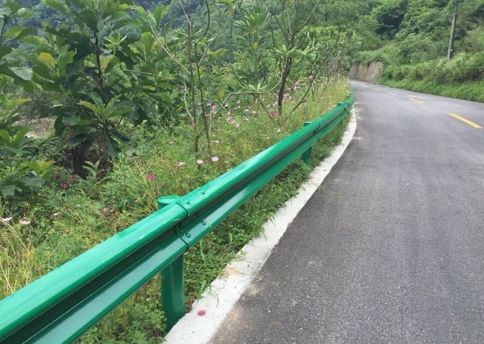 道路護(hù)欄-411