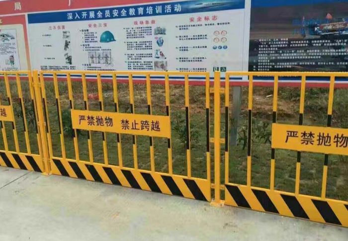 施工防護(hù)欄-03