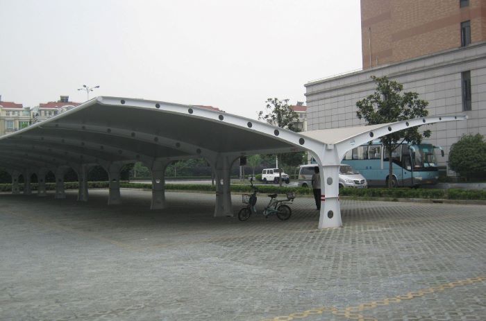 膜結構車棚-005